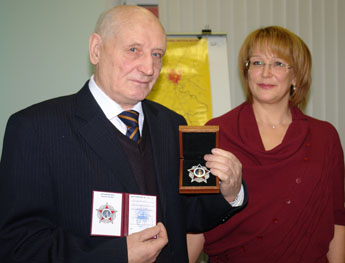 Ветеранам ОАО "МОЭСК" вручены нагрудные знаки «Великая Победа» 